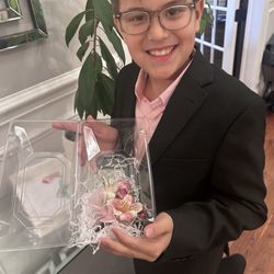 Vince's Flower Shop - Beautiful corsage