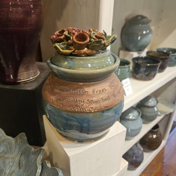 Crystal King Pottery - Arts & Crafts Near Me - Seagrove, North Carolina Crystal King Pottery - Arts & Crafts Near Me - Seagrove, North Carolina