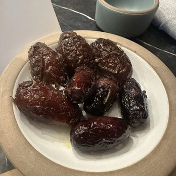 Chi Spacca - Warm Salted Medjool Dates - Italian Near Me - Los Angeles, California