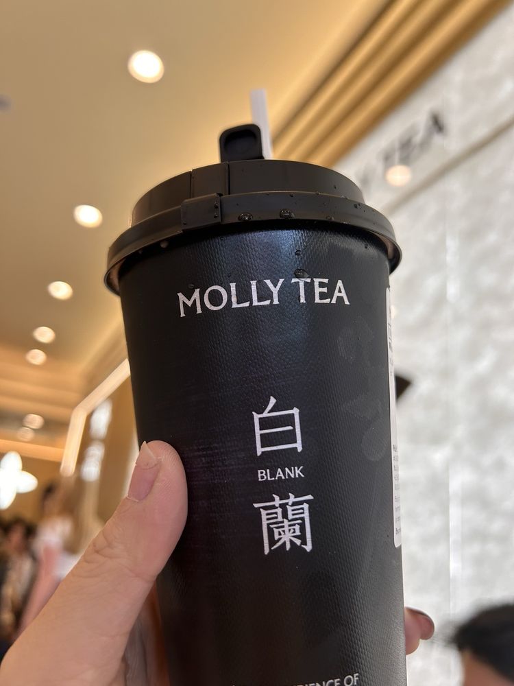 Social spots from Molly Tea