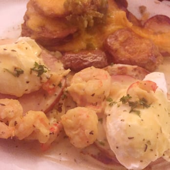 Mason's Grill - Another angle of the Seafood Autin Benedict - American Near Me - Baton Rouge, Louisiana
