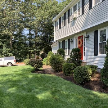 Pear Tree Property Services - Shaped/trimmed hedges/bushes - Masonry/Concrete Near Me - Hanover, Massachusetts