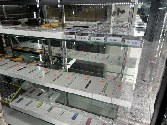 Berkeley Smoke and Vape by null