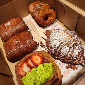 Bloomwood - Croissants - Coffee & Tea Near Me - Melbourne, VIC