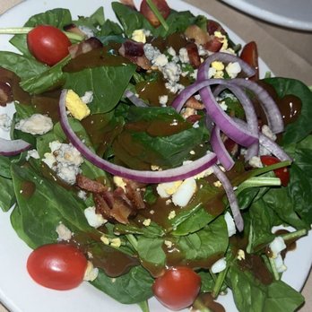 Tommy's Restaurant - Spinach salad - New American Near Me - Visalia, California Tommy's Restaurant - Spinach salad - New American Near Me - Visalia, California