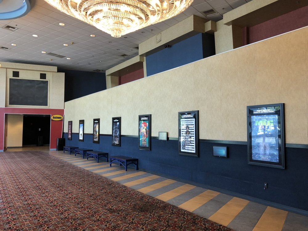 PACIFIC THEATRES LAKEWOOD CENTER CLOSED Updated August 2024 88