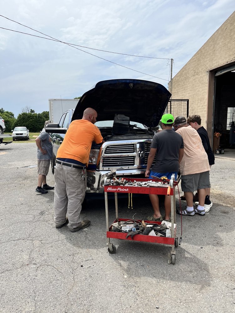 RICK’S AUTOMOTIVE & WRECKER SERVICE Updated September 2024 21 Reviews 1111 Hwy 70 W, Hazen