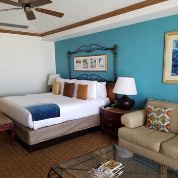Harbor View Inn - King room ocean view. - Hotels Near Me - Santa Barbara, California