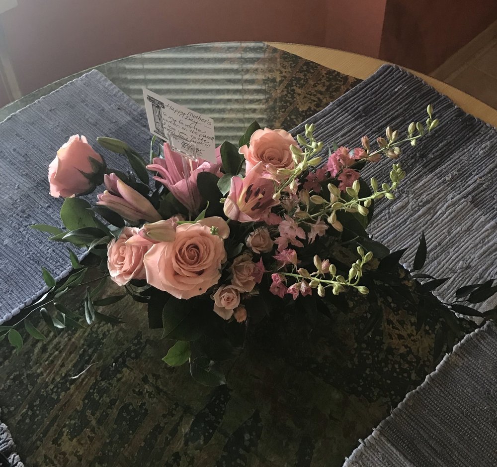 WALTERS FLOWERS & INTERIORS Updated May 2024 124 N Main St, El