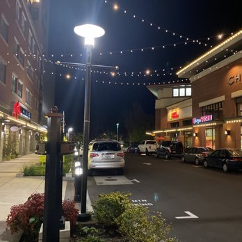 Hyatt Place Eugene/Oakway Center - The shopping area right outside the hotel (connected) - Hotels Near Me - Eugene, Oregon