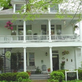 1908 Ridgeway House B & B - Bed & Breakfast Near Me - Eureka Springs, Arkansas 1908 Ridgeway House B & B - Bed & Breakfast Near Me - Eureka Springs, Arkansas