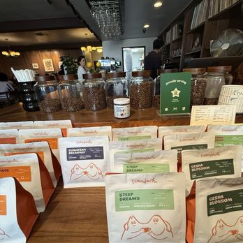 Loop Espresso Club - Coffee & Tea Near Me - Los Angeles, California