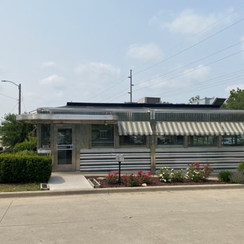 Joni's Diner - Joni's Diner - Diners Near Me - Lake Geneva, Wisconsin