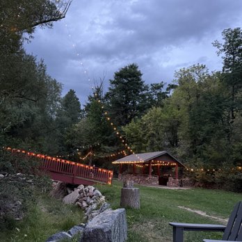 Boulder Adventure Lodge - Hotels Near Me - Boulder, Colorado