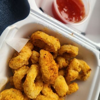 Super Happy Crab - Calamari appetizer with sweet chili sauce - Cajun/Creole Near Me - North Charleston, South Carolina Super Happy Crab - Calamari appetizer with sweet chili sauce - Cajun/Creole Near Me - North Charleston, South Carolina