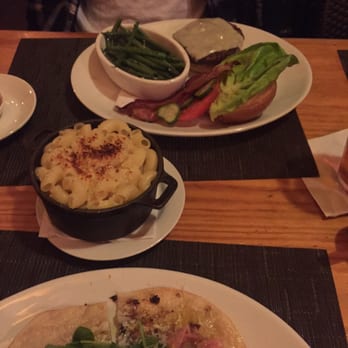 Murphy's - Heavenly mac n cheese and green beans - American Near Me - Atlanta, Georgia