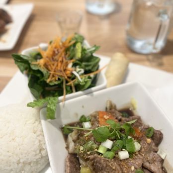 Let's Thai - L2. Garlic Lunch Special (w/ beef pictured here) - Thai Near Me - Santa Clarita, California Let's Thai - L2. Garlic Lunch Special (w/ beef pictured here) - Thai Near Me - Santa Clarita, California