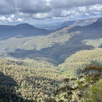 The Three Sisters - Parks Near Me - Katoomba, NSW The Three Sisters - Parks Near Me - Katoomba, NSW