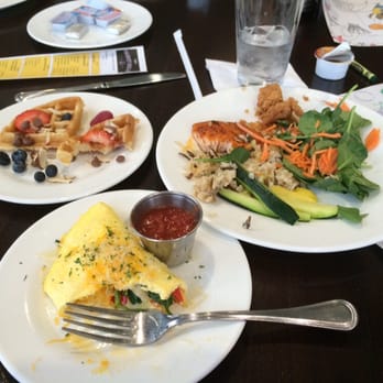 Hy-Vee Market Grille - Better Easter Brunch than it had to be - Breakfast & Brunch Near Me - Springfield, Illinois Hy-Vee Market Grille - Better Easter Brunch than it had to be - Breakfast & Brunch Near Me - Springfield, Illinois