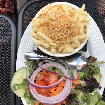 Ned Devine's Irish Pub - Mac n cheese - Music Venues Near Me - Boston, Massachusetts