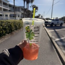Lucky Beach Nutrition - My drink outside