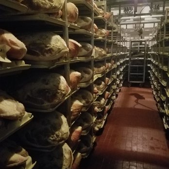 Prosciuttificio Nini Gianfranco - Meat Shops Near Me - Savignano sul Panaro, Missouri