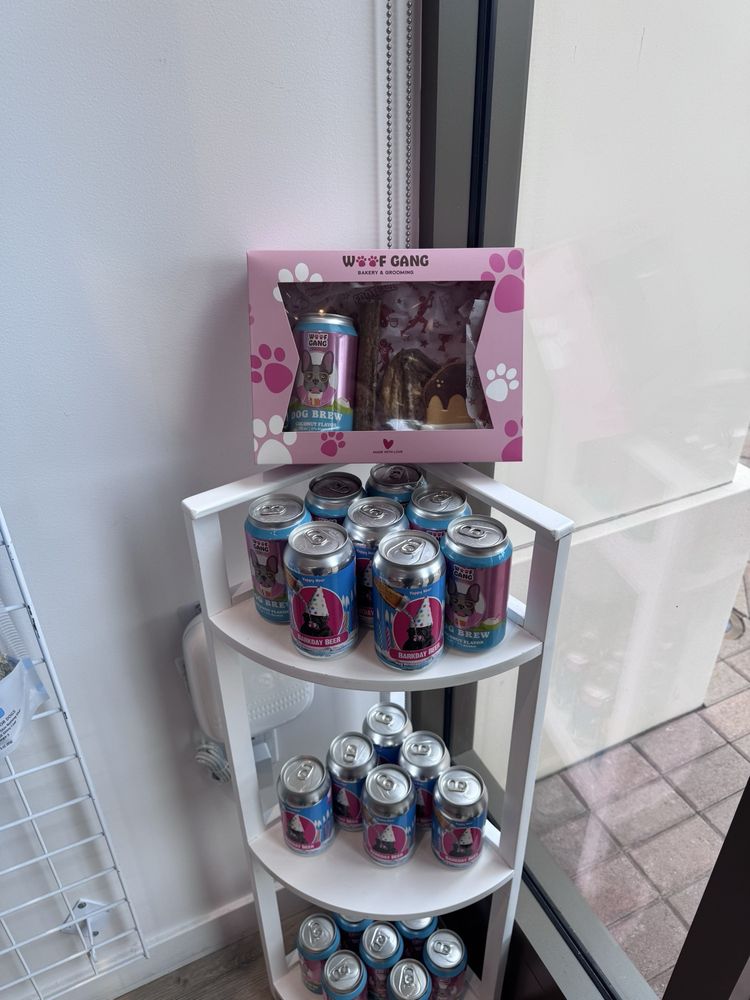 Woof Gang Bakery & Grooming
