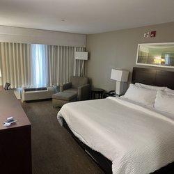 Holiday Inn Express & Suites Lafayette