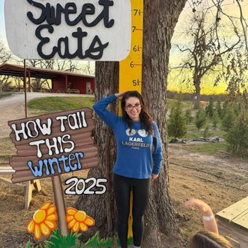 Sweet Eats Adventure Farm - Attraction Farms Near Me - Georgetown, Texas