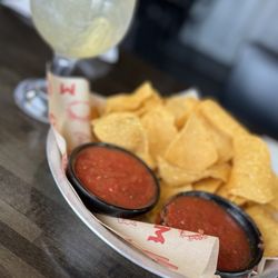 Mr Miguel's Mexican Grill & Cantina - Chips and salsa