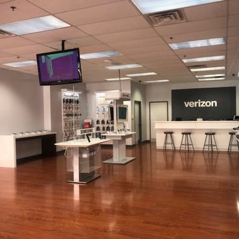 Verizon - Mobile Phones Near Me - Milford, Michigan Verizon - Mobile Phones Near Me - Milford, Michigan