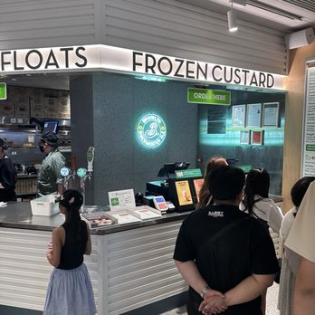 麥當勞 - Fast Food Near Me - Hong Kong, HK 麥當勞 - Fast Food Near Me - Hong Kong, HK