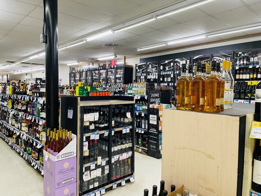 Tamura's Fine Wine & Liquors Waialae by null