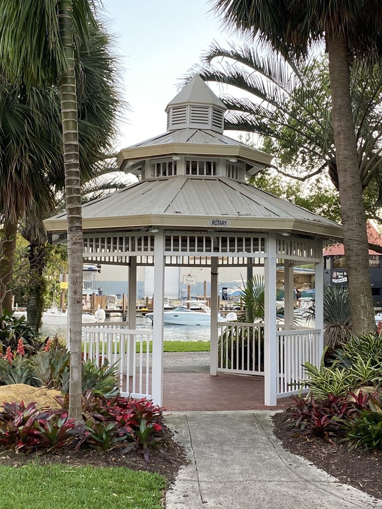 Riverwalk Linear Park Image