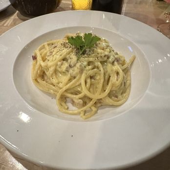 Il Girasole Trattoria - Bucatini carbonara - Desserts Near Me - Chicago, Illinois Il Girasole Trattoria - Bucatini carbonara - Desserts Near Me - Chicago, Illinois