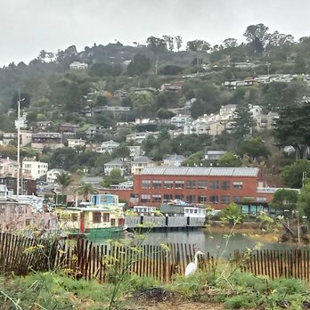 Le Garage - Hills of Sausalito - French Near Me - Sausalito, California