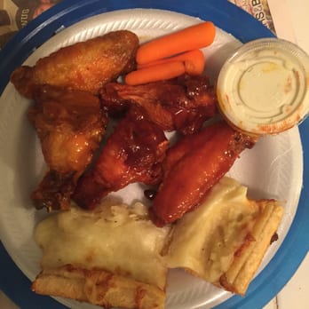 Macy's Place - Honey b.b.q & honey mustard wings with garlic bread with cheese - Pizza Near Me - Buffalo, New York Macy's Place - Honey b.b.q & honey mustard wings with garlic bread with cheese - Pizza Near Me - Buffalo, New York