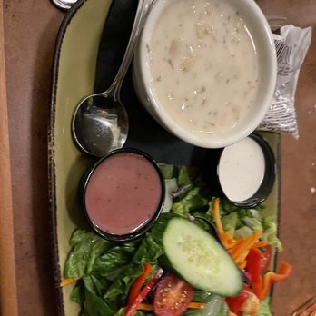 Linn's Restaurant - Soup and salad - American Near Me - Cambria, California