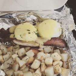 Sunnyside - Eggs Benedict
