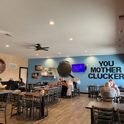 TJ's Burgers, Wings, and Pizza - Dining area