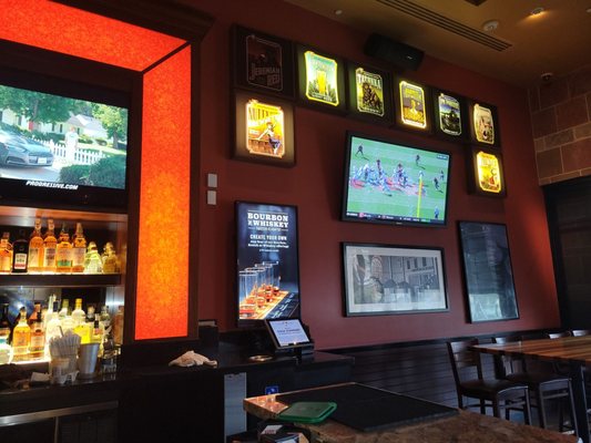 BJ's Restaurant & Brewhouse by null