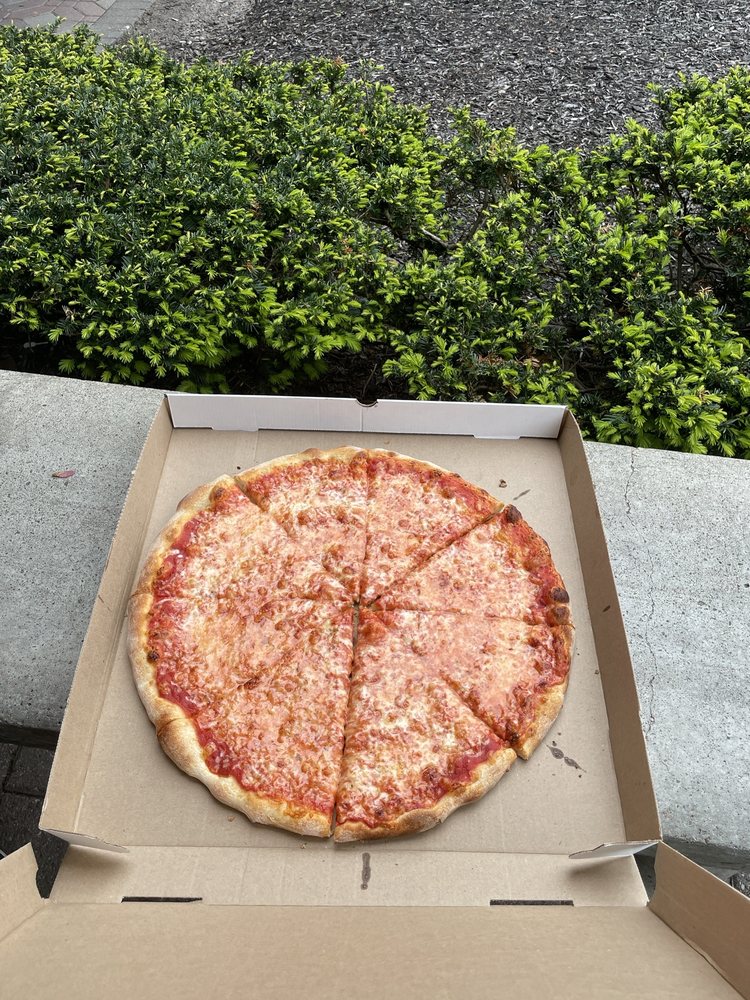Aldila Pizzeria & Bistro Logo