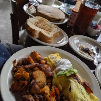 Eggs N Things - CALIFORNIA omlette with no cheese, sour dough bread, multi grain pancakes, Curry and biscuits and a complementary crepe.. - Breakfast & Brunch Near Me - Valencia, California