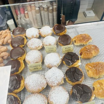Donuts Pies & More - Best Donut in town - Bakeries Near Me - Kenneth City, Florida