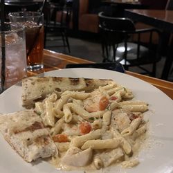 Dudley's - Seafood Alfredo