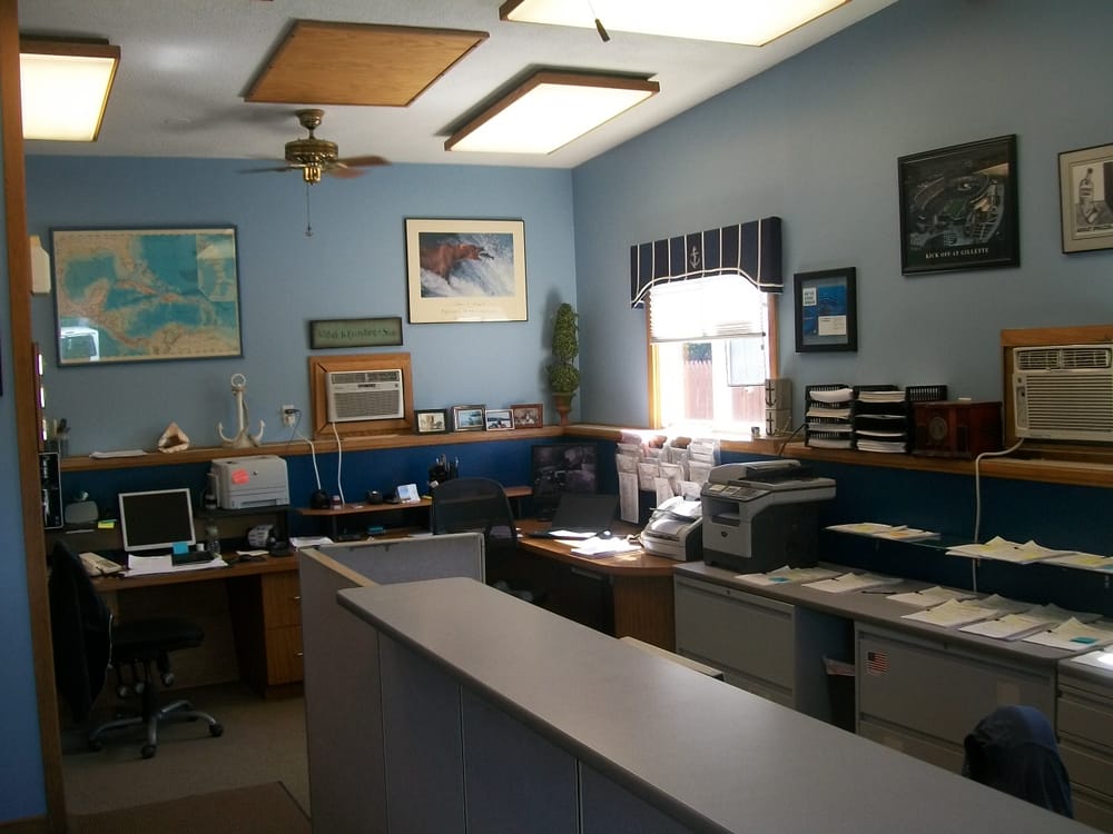 ANCHOR AUTO BODY Updated October 2024 12 Reviews 3 Breed Ave