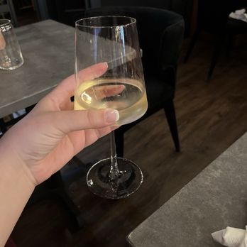 Vine Thirty Two - Wine on tap! - Wine Bars Near Me - Bedford, New Hampshire