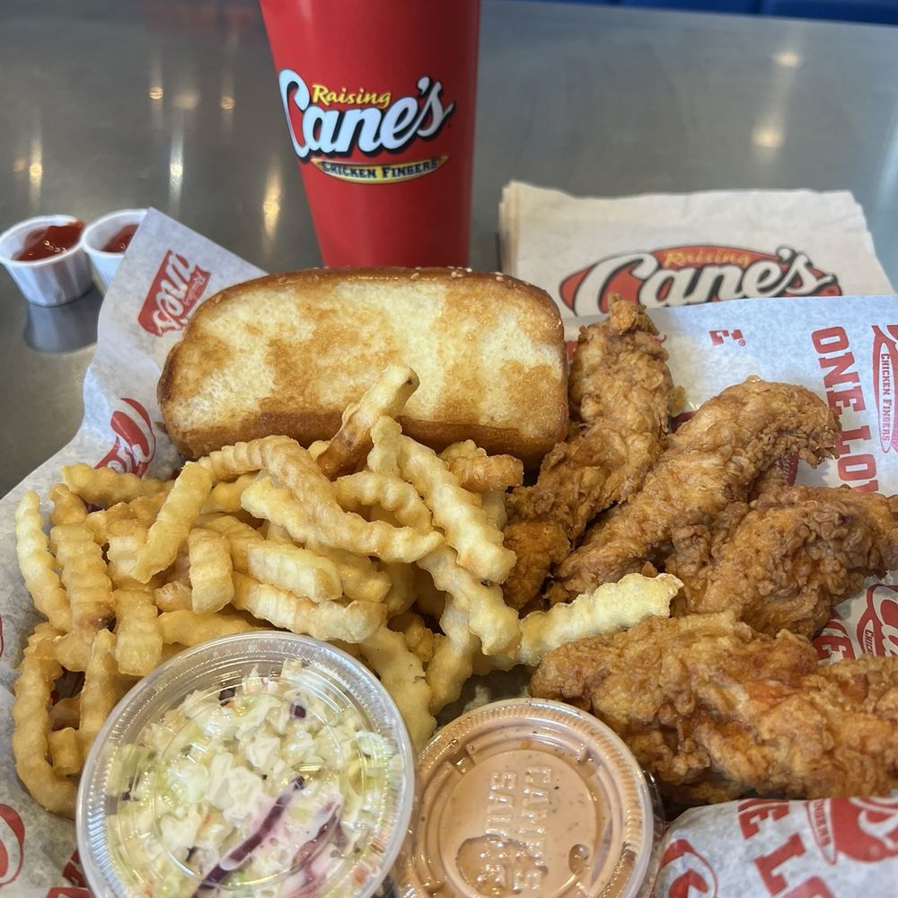 Raising Cane's Chicken Fingers - Fast Food Near Me - Wethersfield, Connecticut Raising Cane's Chicken Fingers - Fast Food Near Me - Wethersfield, Connecticut