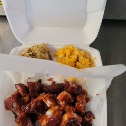 Your In Luck Eats & Treats