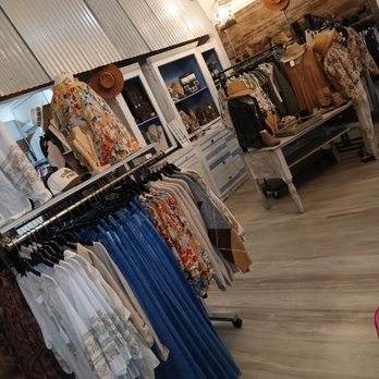 Le Monde Emporium - Women's Clothing Near Me - Ventura, California Le Monde Emporium - Women's Clothing Near Me - Ventura, California